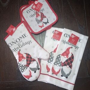 New 5pc Gnome Holiday Kitchen Set